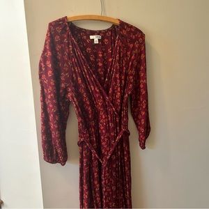 MATERNITY MEDIUM wrap maxi DRESS. Floral
